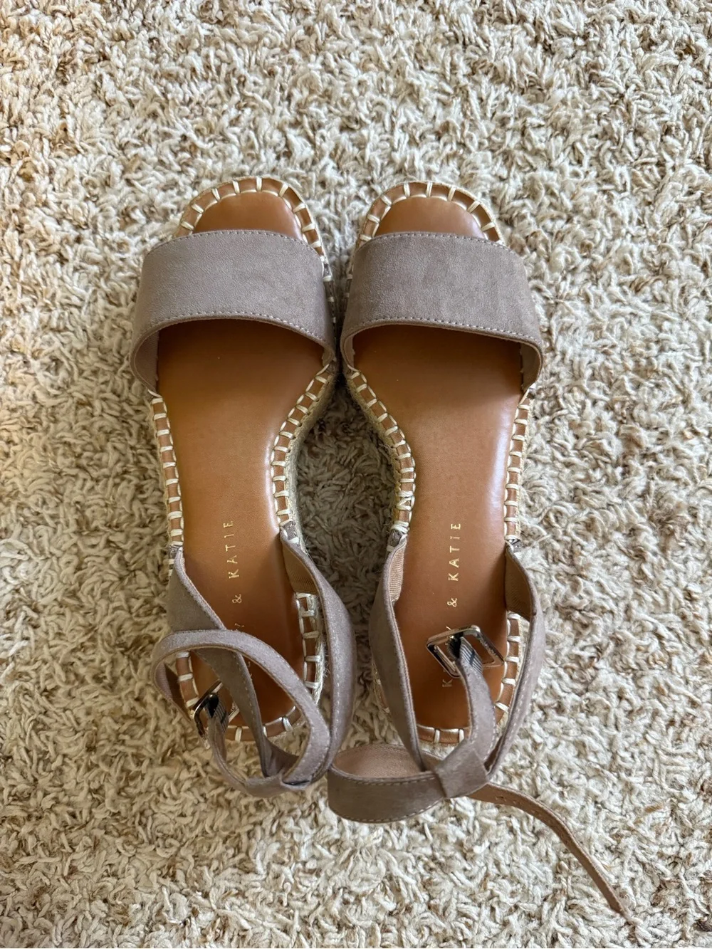 Kelly & Katie Tan Wedges